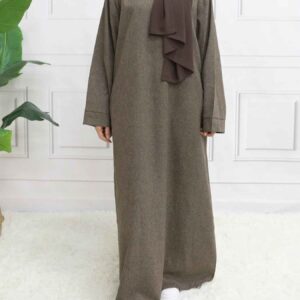 عباية نسائية بأكمام طويلة مع حزام – تصميم أنيق ومحتشم لفصلي الربيع والخريف