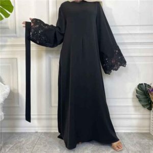 عباية نسائية بأكمام طويلة مع سحاب ودانتيل