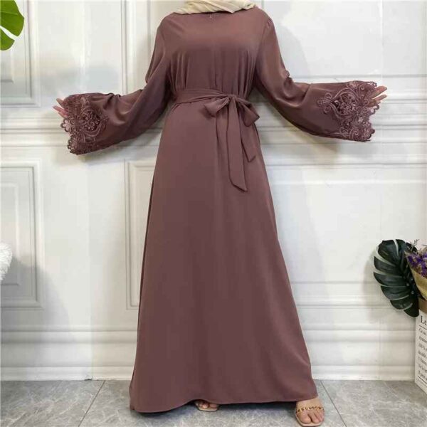 عباية نسائية بأكمام طويلة مع سحاب ودانتيل - Image 5